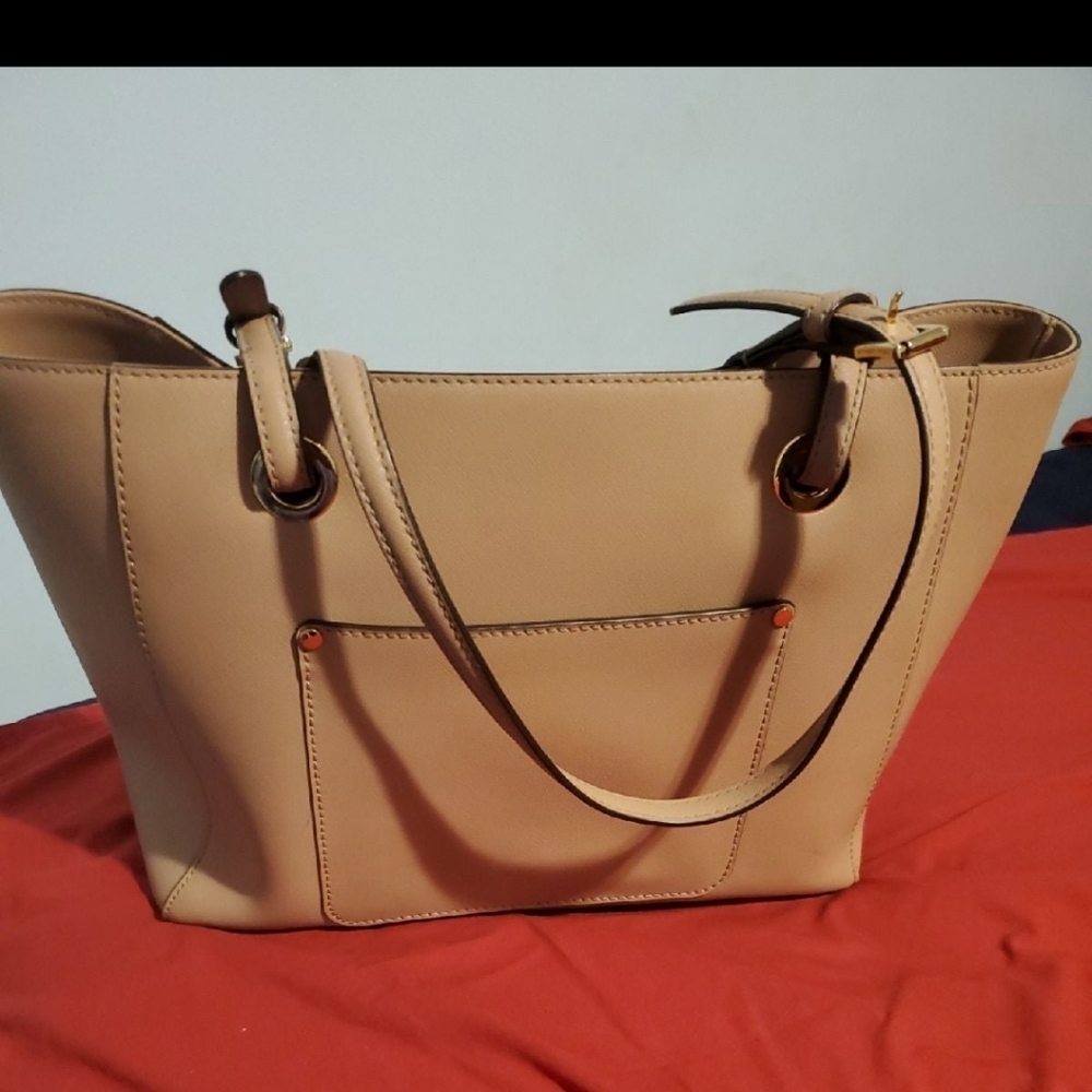 Michael Kors Acorn Leather Shoulder bag color blush EUC - Picture 3 of 4